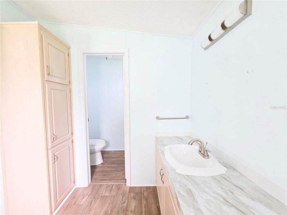 For Sale: $90,000 (2 beds, 2 baths, 1456 Square Feet)