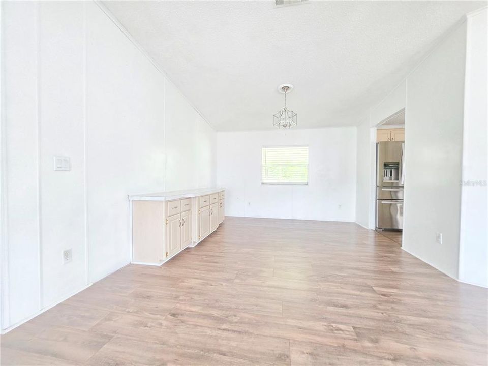 For Sale: $90,000 (2 beds, 2 baths, 1456 Square Feet)