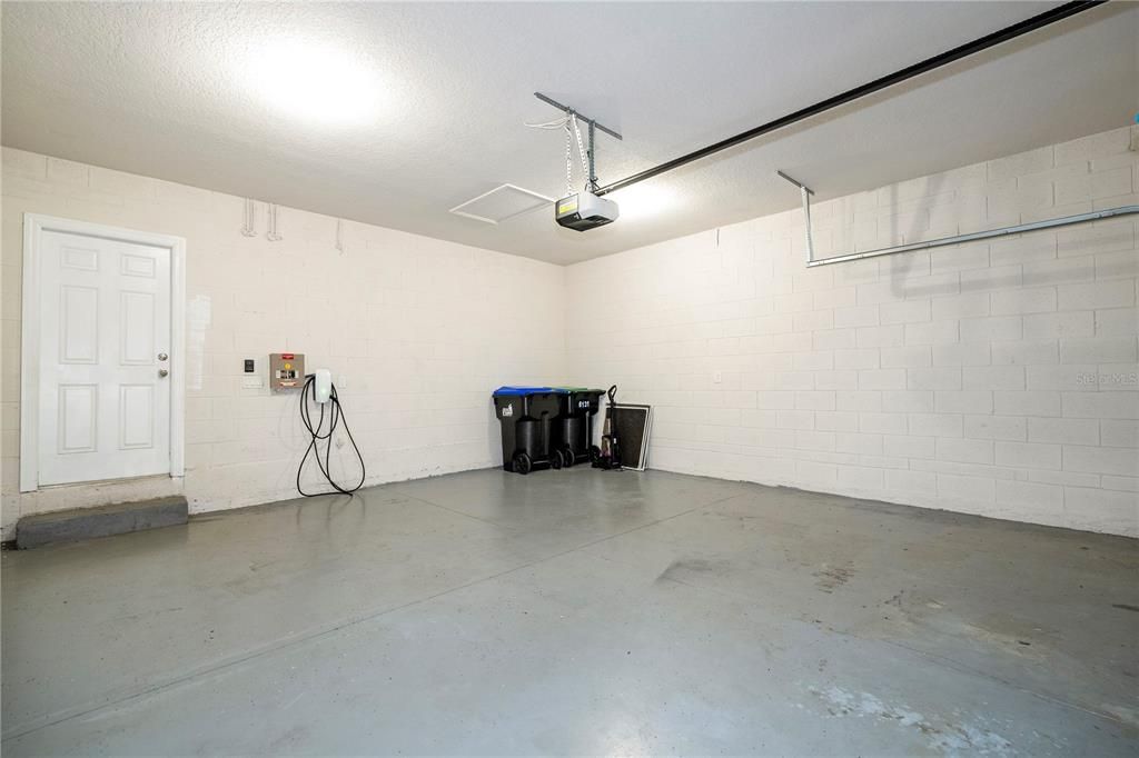 En Renta: $2,750 (3 camas, 2 baños, 1714 Pies cuadrados)