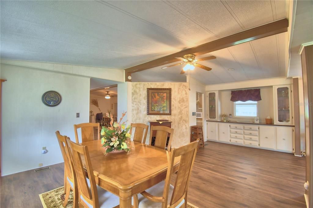 For Sale: $139,900 (2 beds, 2 baths, 1804 Square Feet)