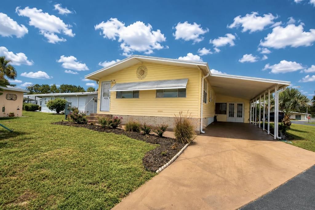For Sale: $139,900 (2 beds, 2 baths, 1804 Square Feet)