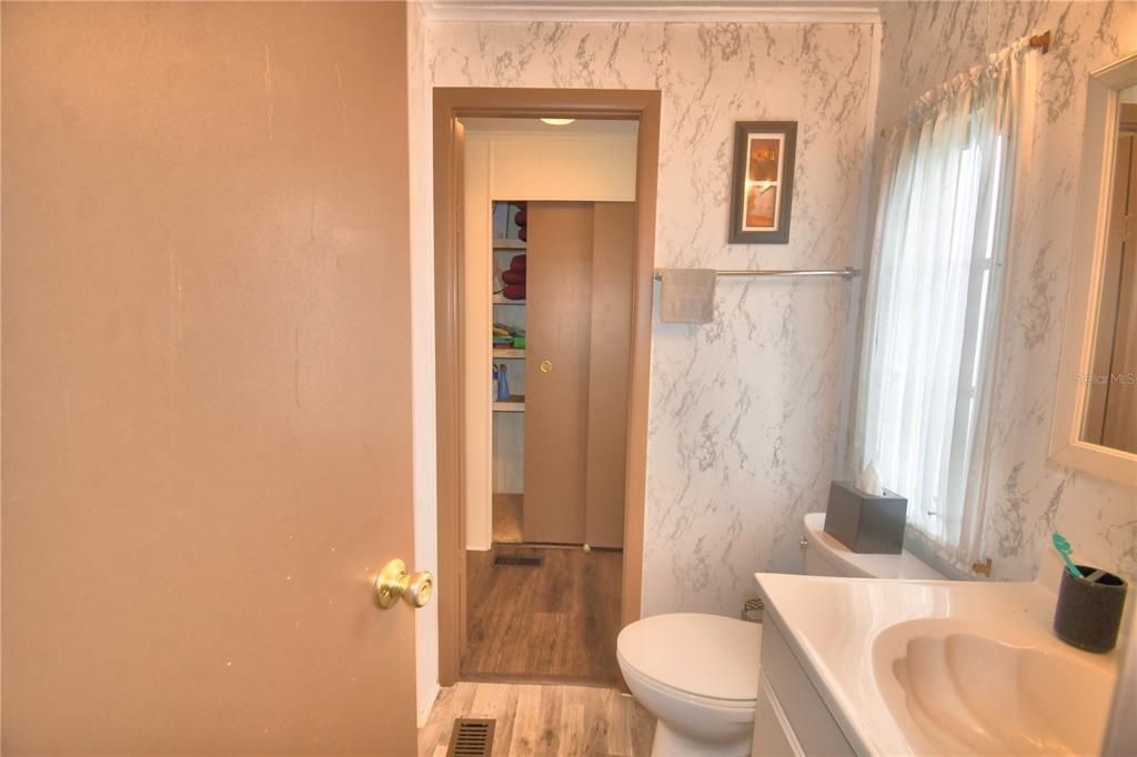 For Sale: $139,900 (2 beds, 2 baths, 1804 Square Feet)