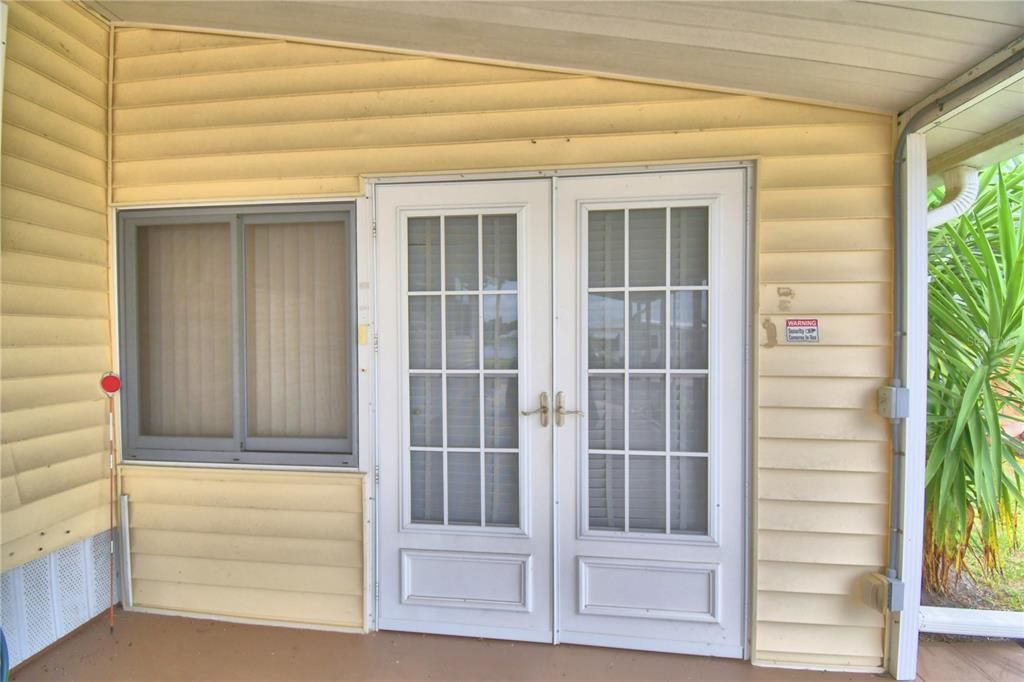 For Sale: $139,900 (2 beds, 2 baths, 1804 Square Feet)