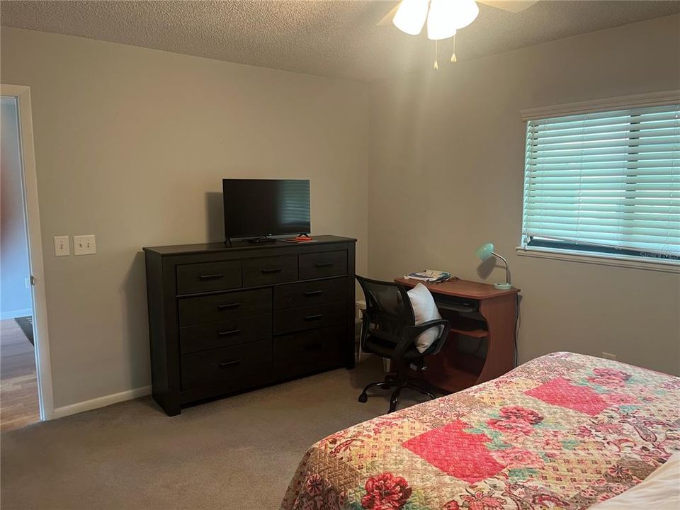 For Sale: $169,900 (2 beds, 2 baths, 1144 Square Feet)