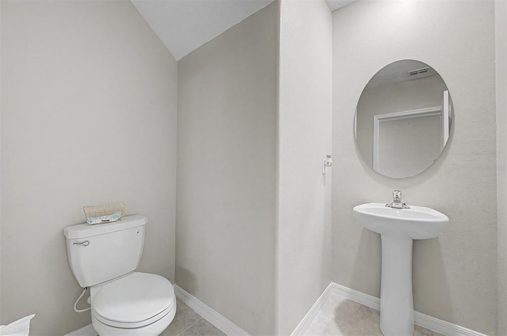 For Sale: $435,000 (4 beds, 2 baths, 2635 Square Feet)