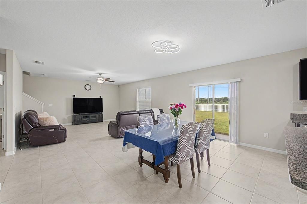 For Sale: $435,000 (4 beds, 2 baths, 2635 Square Feet)