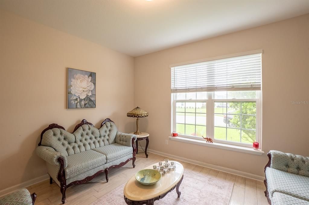 For Sale: $559,000 (4 beds, 3 baths, 2490 Square Feet)