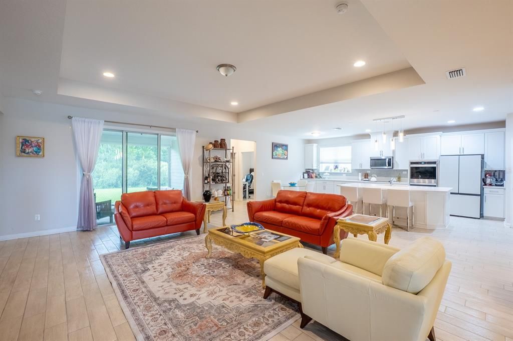 For Sale: $559,000 (4 beds, 3 baths, 2490 Square Feet)