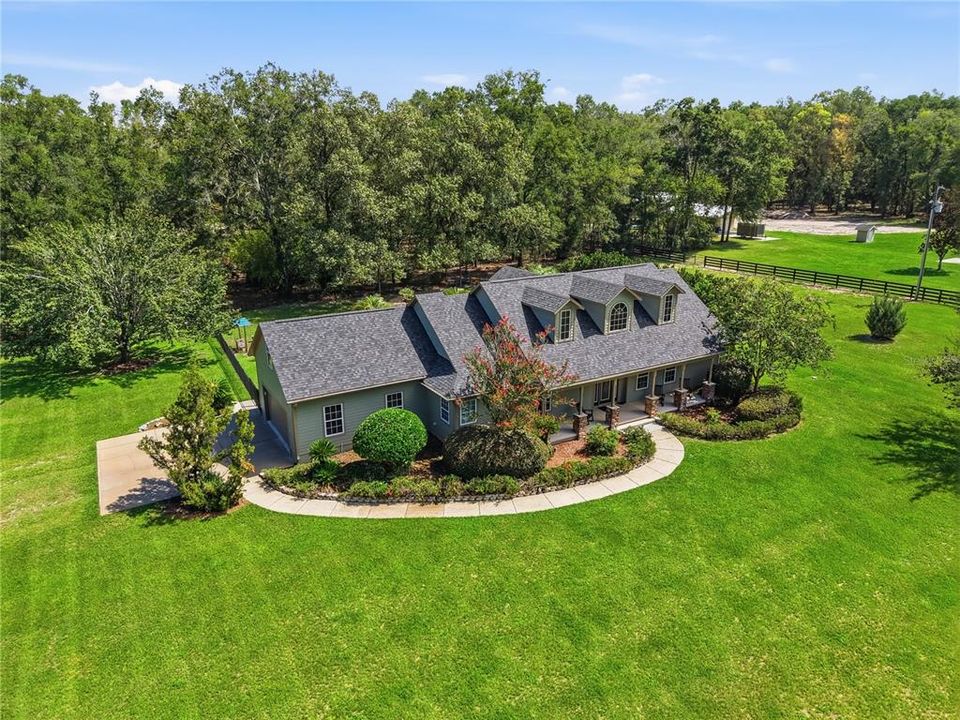 Recently Sold: $634,900 (3 beds, 2 baths, 2001 Square Feet)