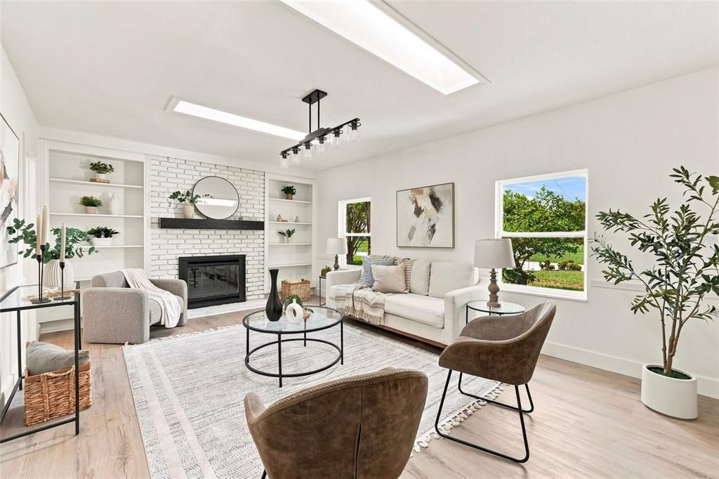 Active With Contract: $799,999 (4 beds, 3 baths, 2675 Square Feet)
