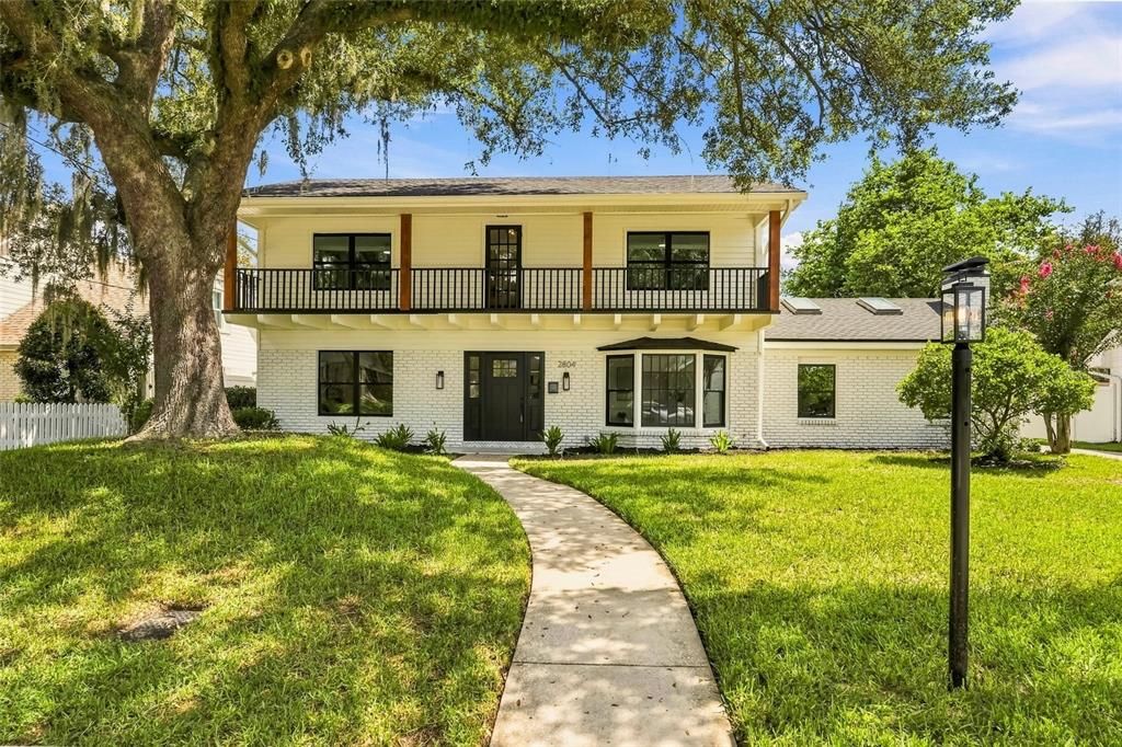 Active With Contract: $799,999 (4 beds, 3 baths, 2675 Square Feet)