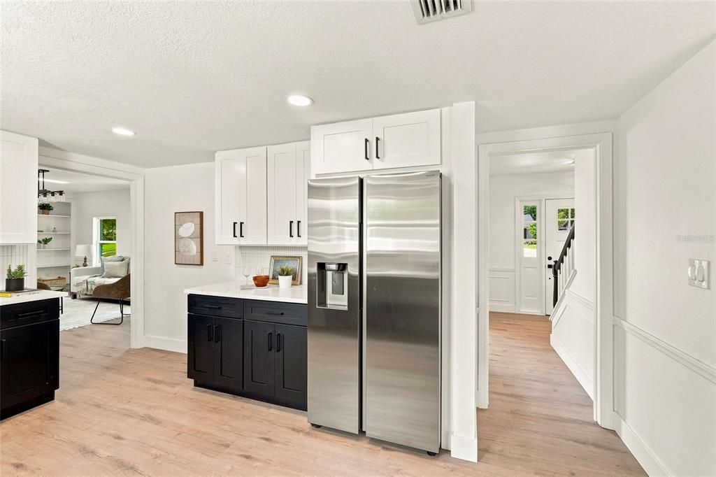 Active With Contract: $799,999 (4 beds, 3 baths, 2675 Square Feet)