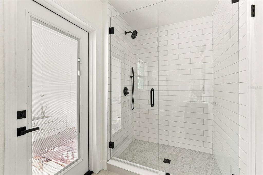 Active With Contract: $799,999 (4 beds, 3 baths, 2675 Square Feet)