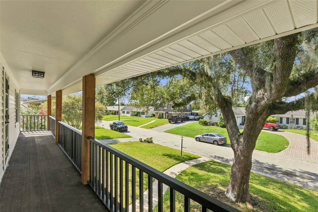 Active With Contract: $799,999 (4 beds, 3 baths, 2675 Square Feet)