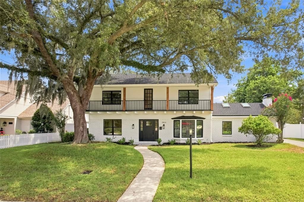 Active With Contract: $799,999 (4 beds, 3 baths, 2675 Square Feet)
