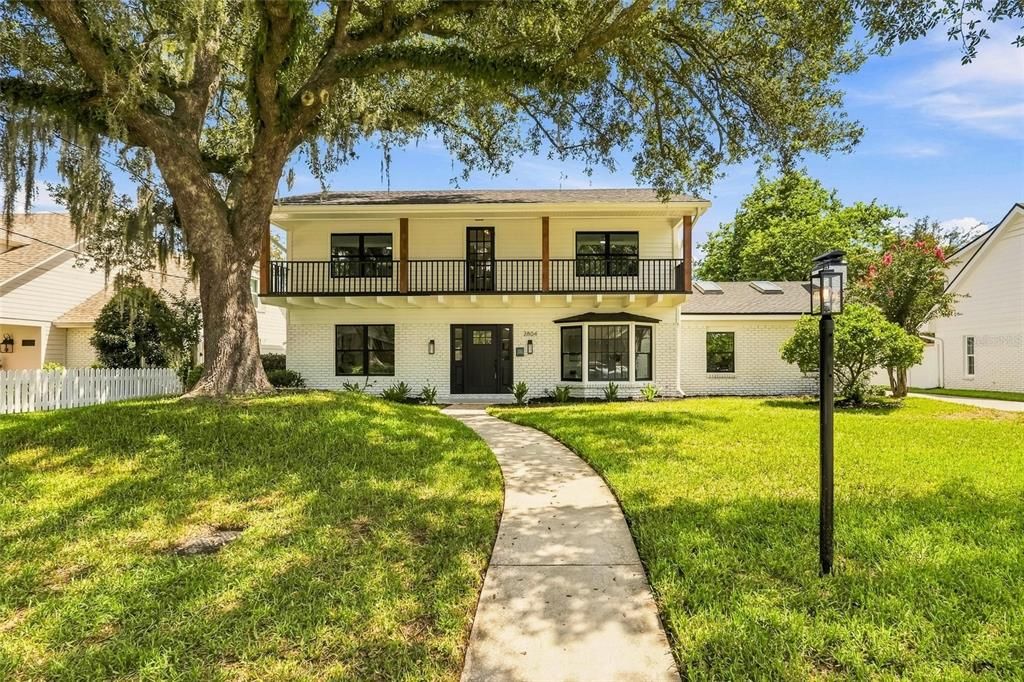 Active With Contract: $799,999 (4 beds, 3 baths, 2675 Square Feet)