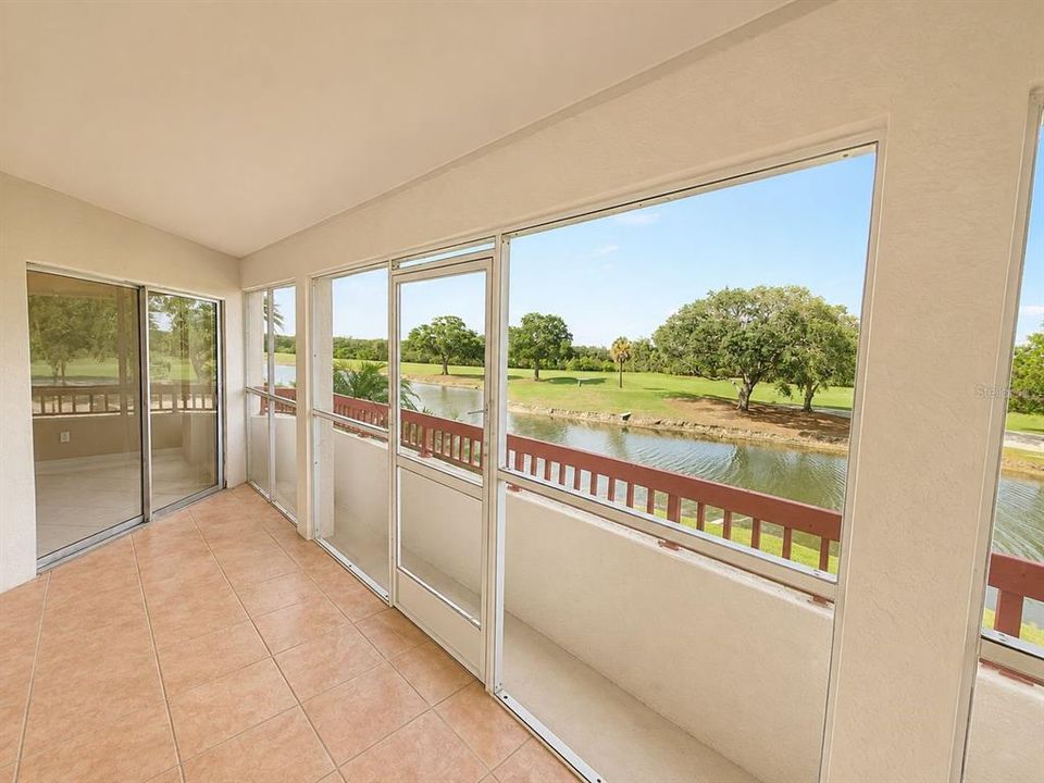 For Sale: $199,900 (2 beds, 2 baths, 1085 Square Feet)