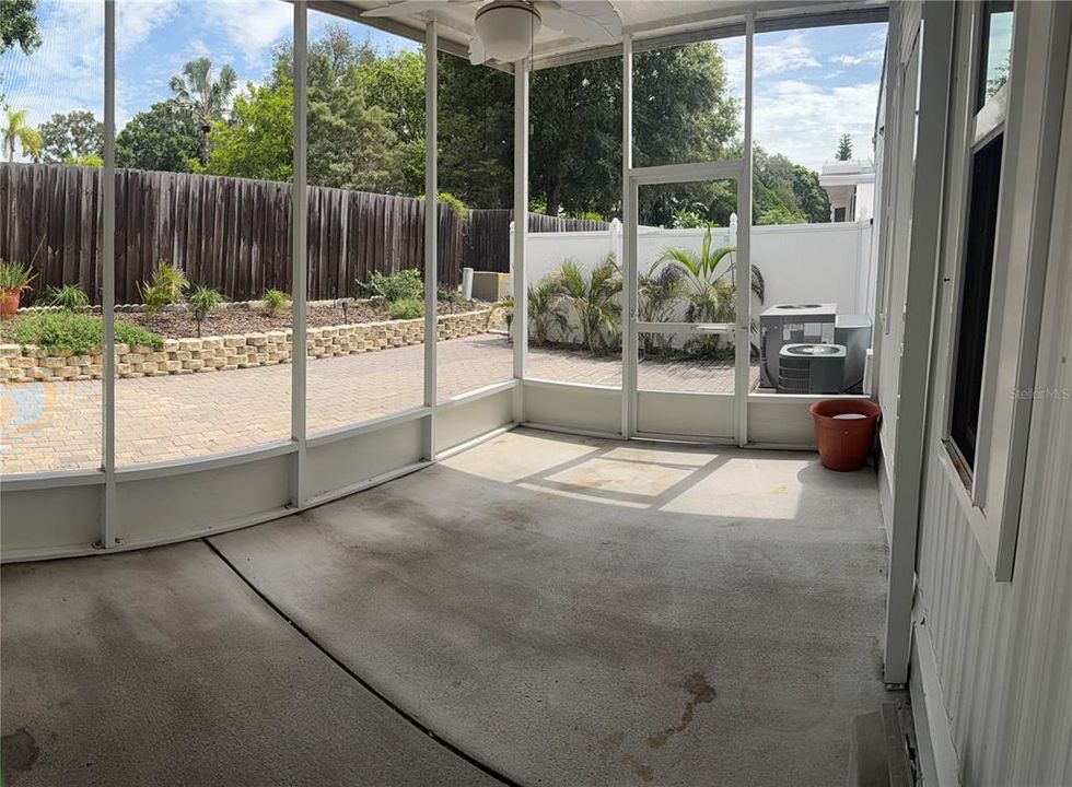 Activo con contrato: $219,000 (2 camas, 2 baños, 1080 Pies cuadrados)