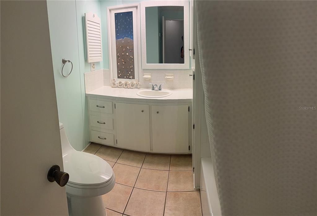 Activo con contrato: $219,000 (2 camas, 2 baños, 1080 Pies cuadrados)