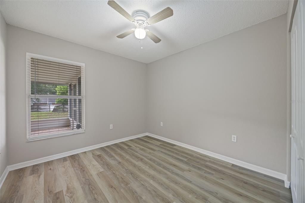 For Sale: $365,000 (3 beds, 2 baths, 1552 Square Feet)