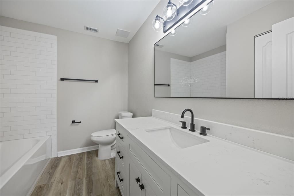 For Sale: $365,000 (3 beds, 2 baths, 1552 Square Feet)