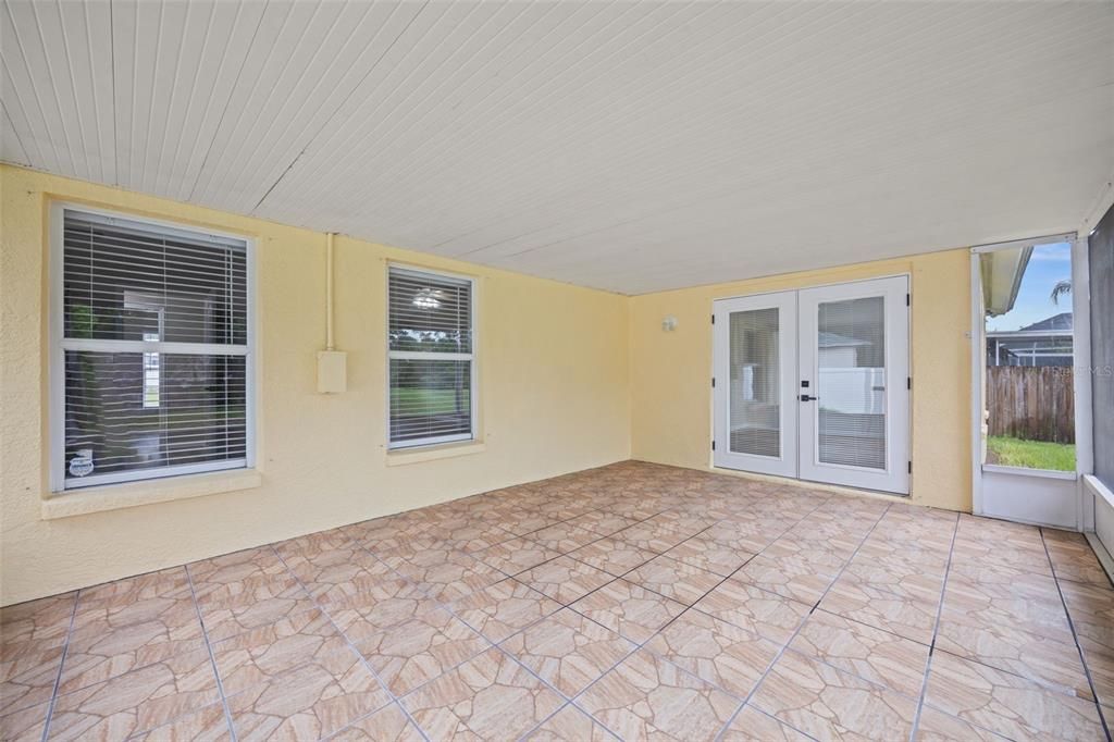 For Sale: $365,000 (3 beds, 2 baths, 1552 Square Feet)