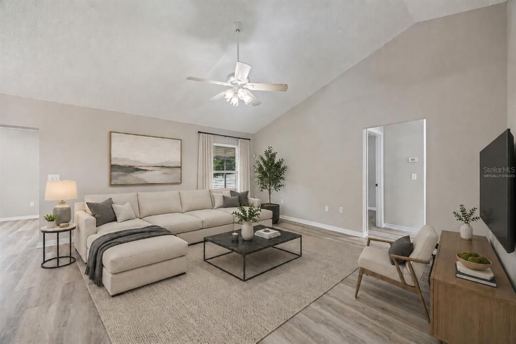 For Sale: $365,000 (3 beds, 2 baths, 1552 Square Feet)