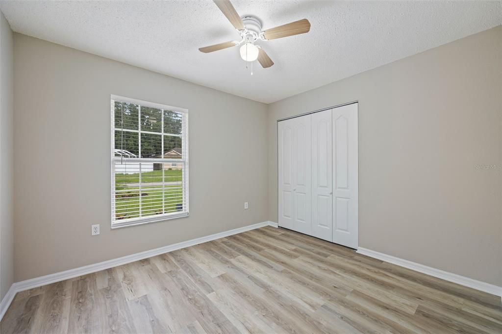For Sale: $365,000 (3 beds, 2 baths, 1552 Square Feet)