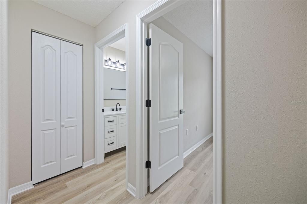 For Sale: $365,000 (3 beds, 2 baths, 1552 Square Feet)