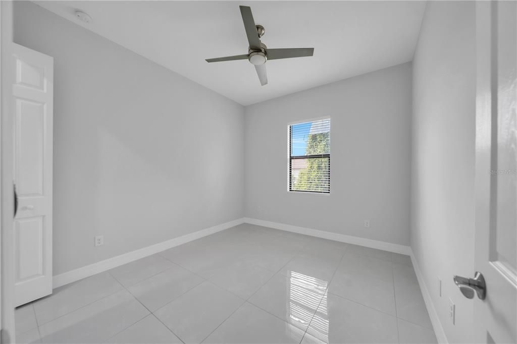 For Sale: $359,900 (3 beds, 2 baths, 1698 Square Feet)