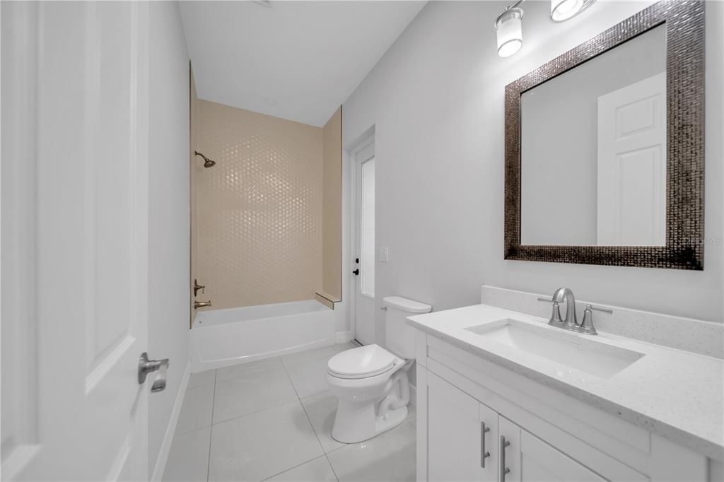 For Sale: $359,900 (3 beds, 2 baths, 1698 Square Feet)