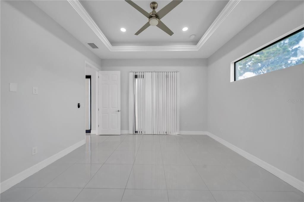 For Sale: $359,900 (3 beds, 2 baths, 1698 Square Feet)