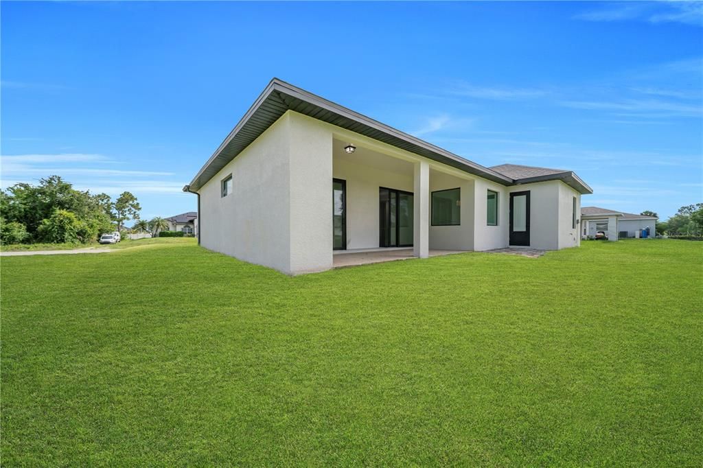 For Sale: $359,900 (3 beds, 2 baths, 1698 Square Feet)