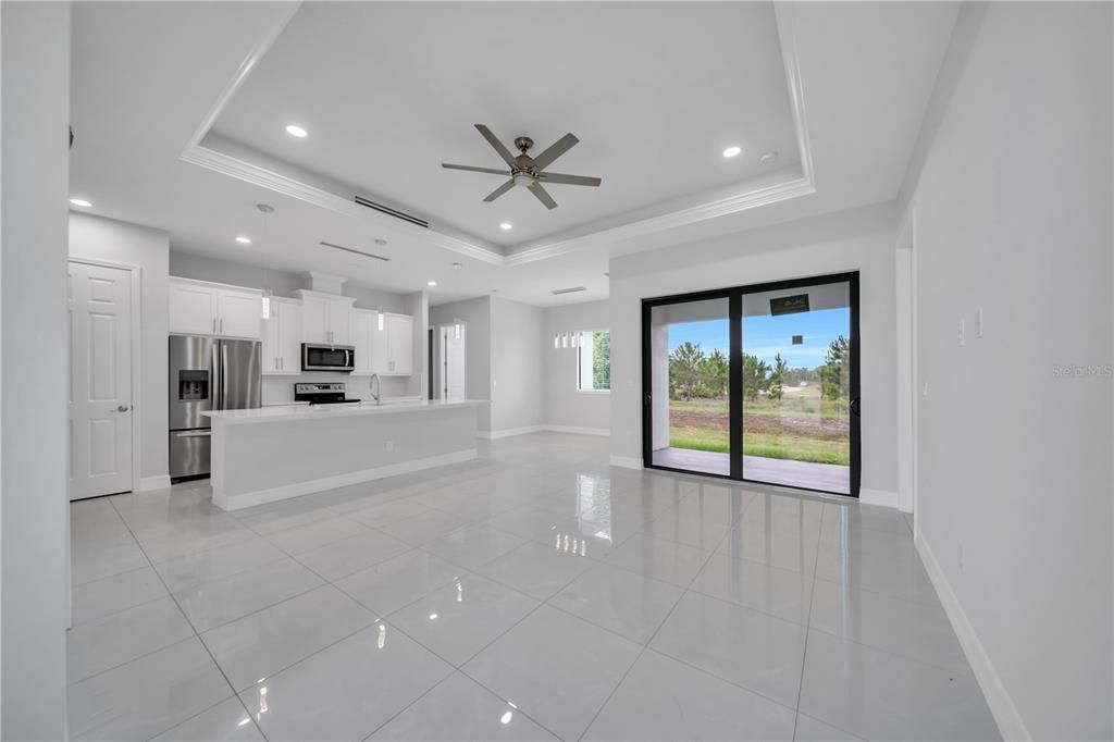 For Sale: $359,900 (3 beds, 2 baths, 1698 Square Feet)