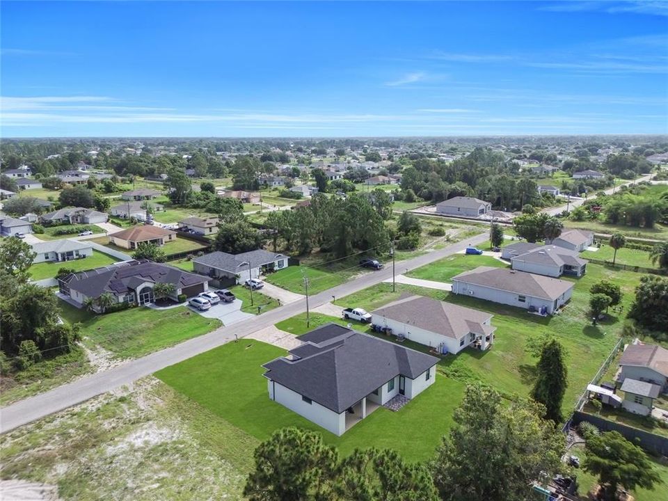 For Sale: $359,900 (3 beds, 2 baths, 1698 Square Feet)