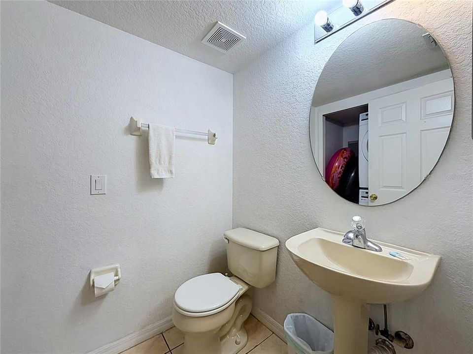 На продажу: $235,000 (3 спален, 2 ванн, 1457 Квадратных фут)