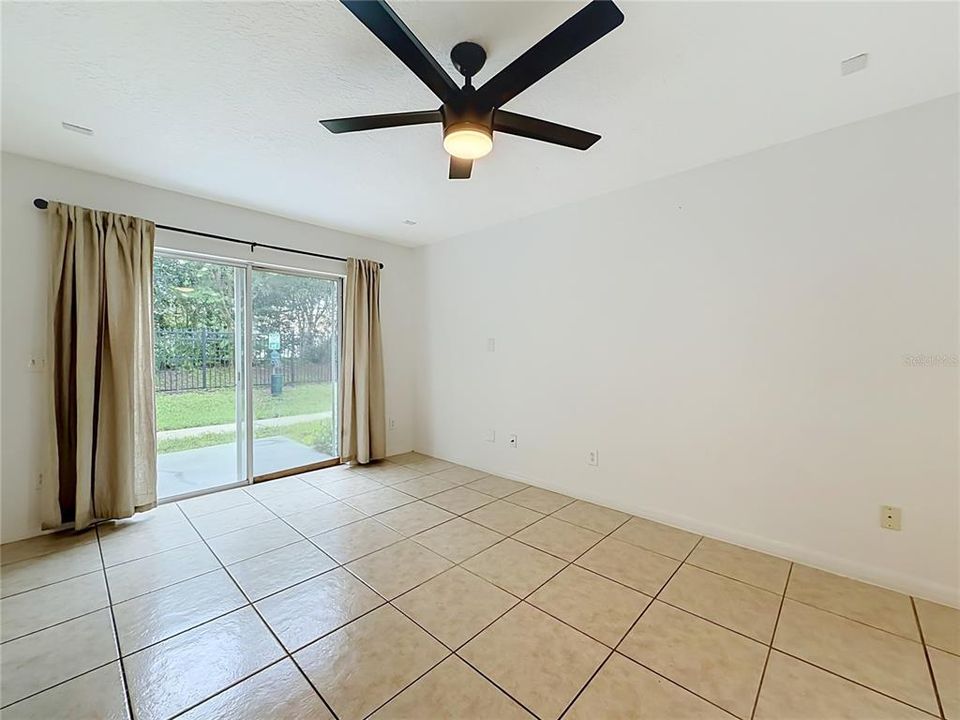 For Rent: $2,400 (3 beds, 2 baths, 1889 Square Feet)