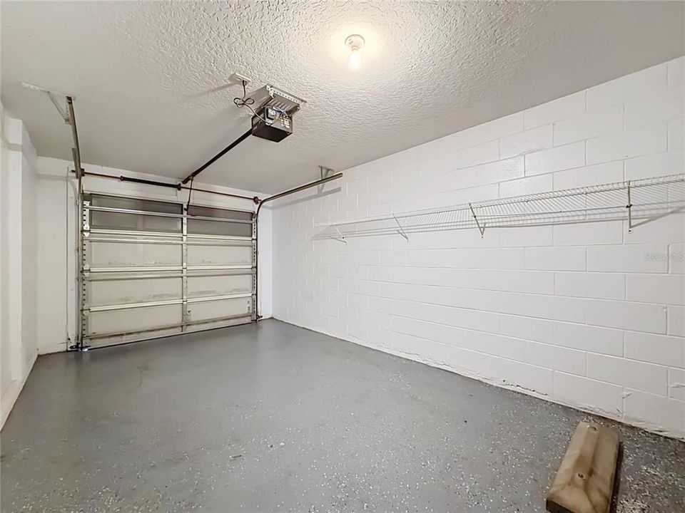 For Rent: $2,400 (3 beds, 2 baths, 1889 Square Feet)
