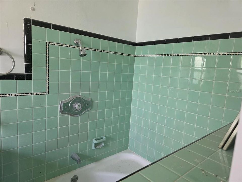 En Venta: $1,195,000 (3 camas, 4 baños, 2444 Pies cuadrados)