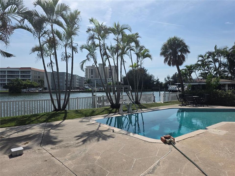 En Venta: $1,195,000 (3 camas, 4 baños, 2444 Pies cuadrados)