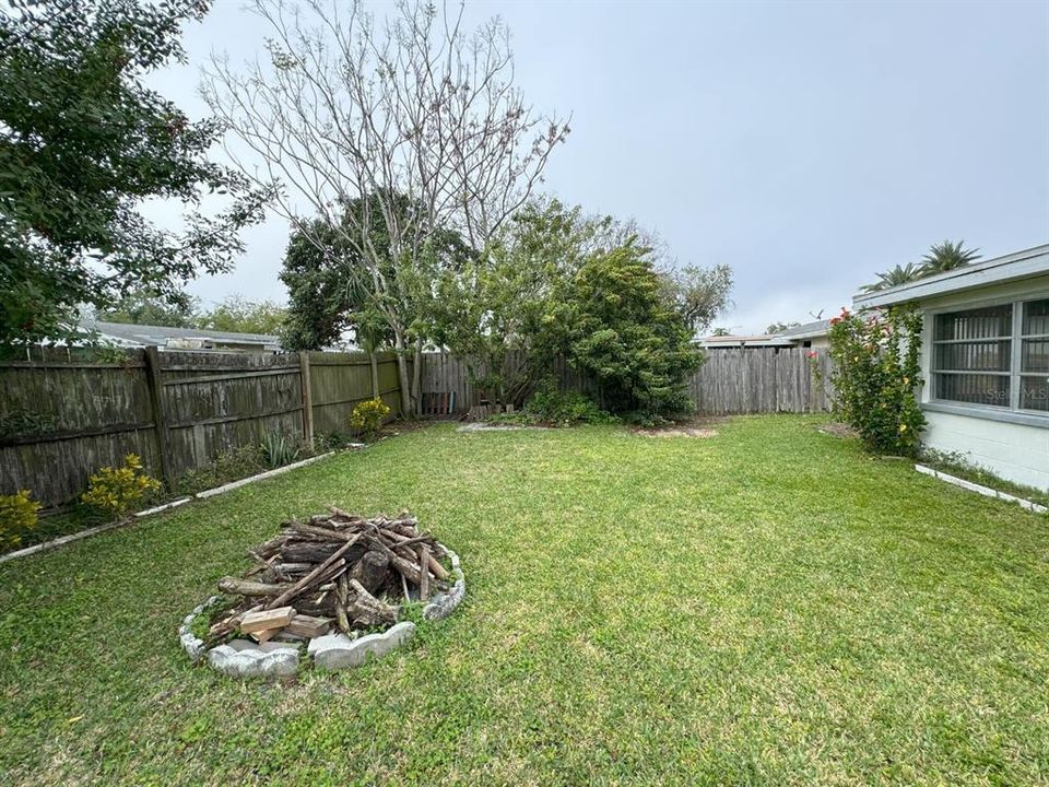 For Rent: $1,395 (2 beds, 1 baths, 980 Square Feet)