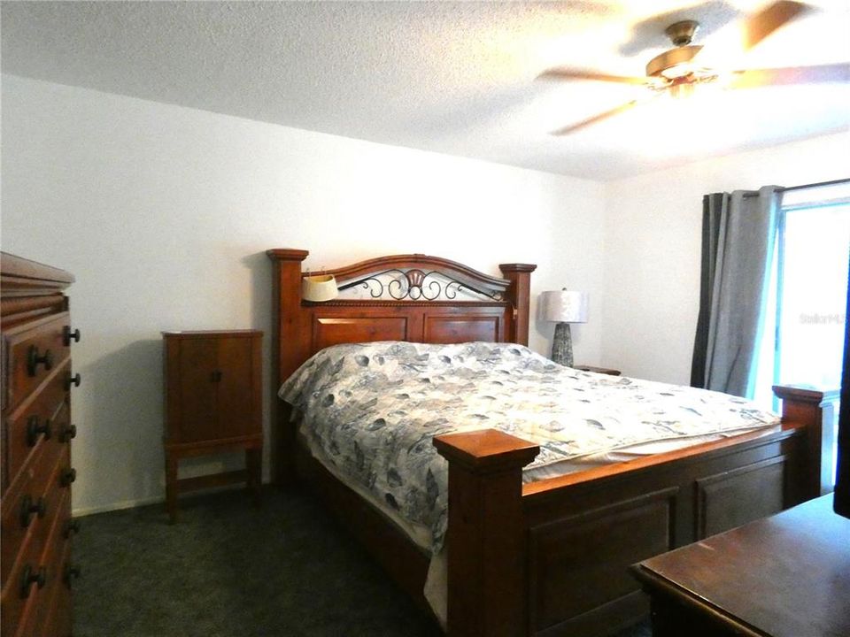 For Sale: $130,000 (2 beds, 2 baths, 1210 Square Feet)