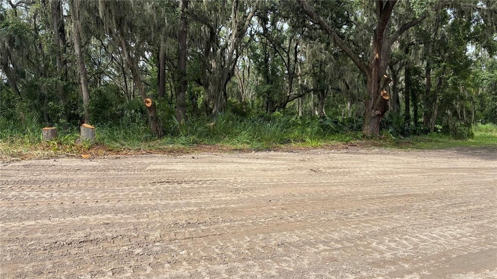 En Venta: $135,000 (3.59 acres)