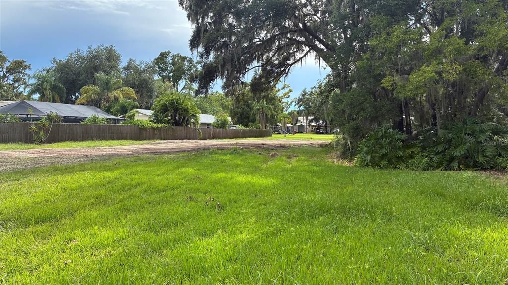 En Venta: $135,000 (3.59 acres)