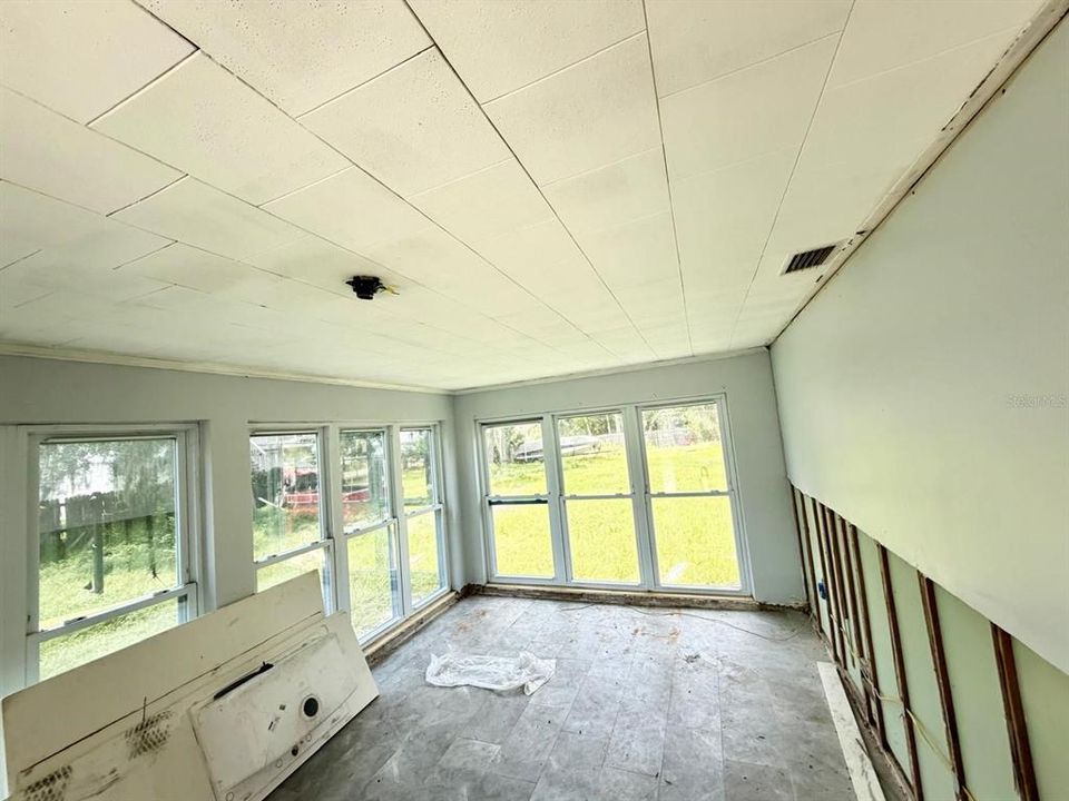 На продажу: $225,000 (3 спален, 2 ванн, 1544 Квадратных фут)