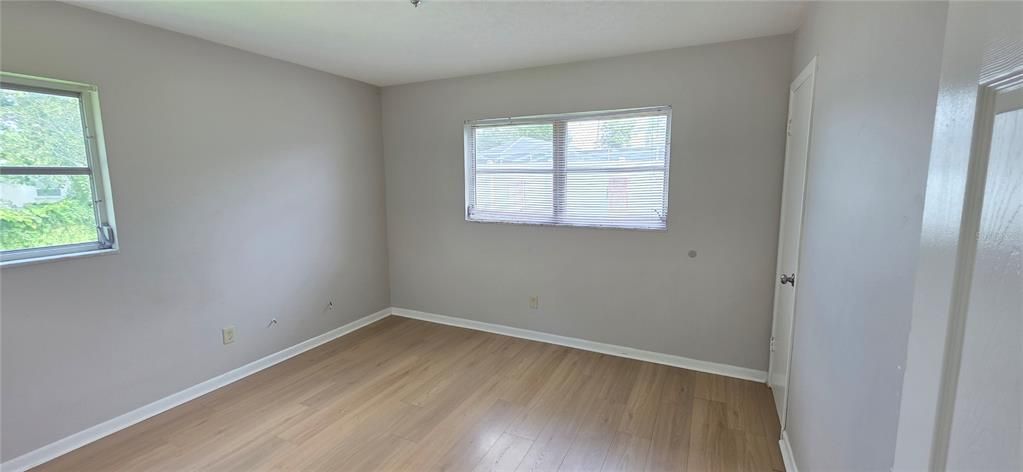 For Rent: $2,500 (4 beds, 2 baths, 1490 Square Feet)