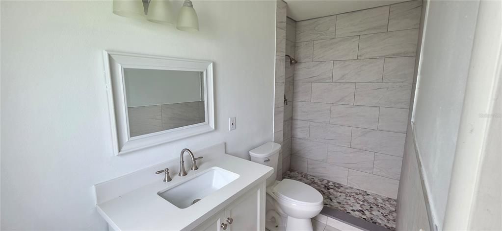 For Rent: $2,500 (4 beds, 2 baths, 1490 Square Feet)