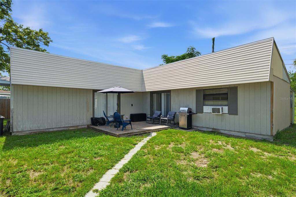 En Venta: $375,000 (4 camas, 2 baños, 1845 Pies cuadrados)