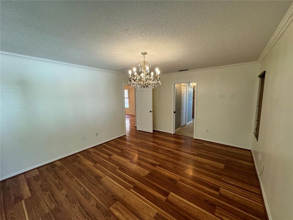 For Rent: $1,750 (3 beds, 2 baths, 1200 Square Feet)