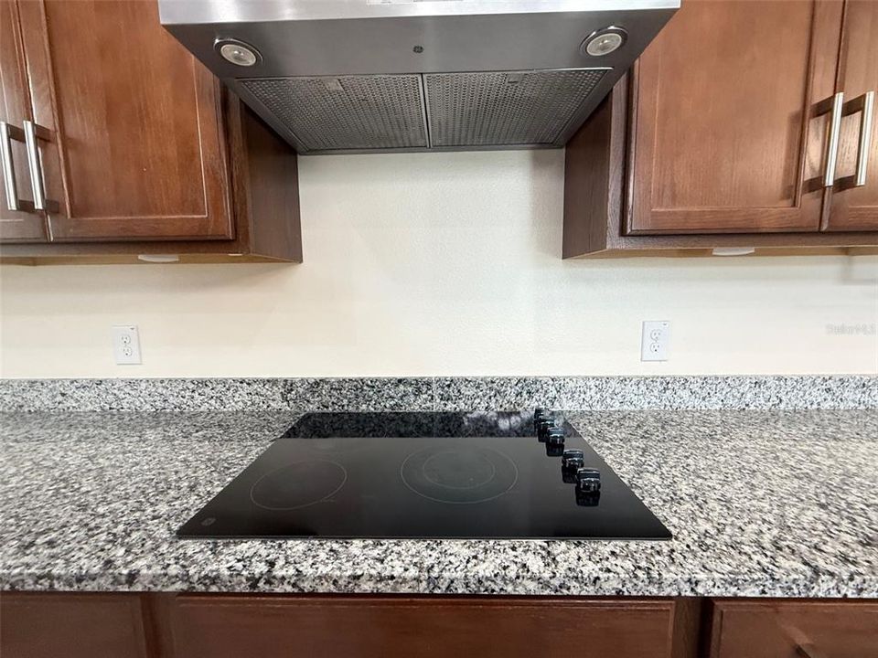 For Rent: $2,300 (3 beds, 2 baths, 2244 Square Feet)